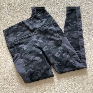 Fabletics Powerhold Womens Camo Army Leggings Athletic Yoga Workout Medium
